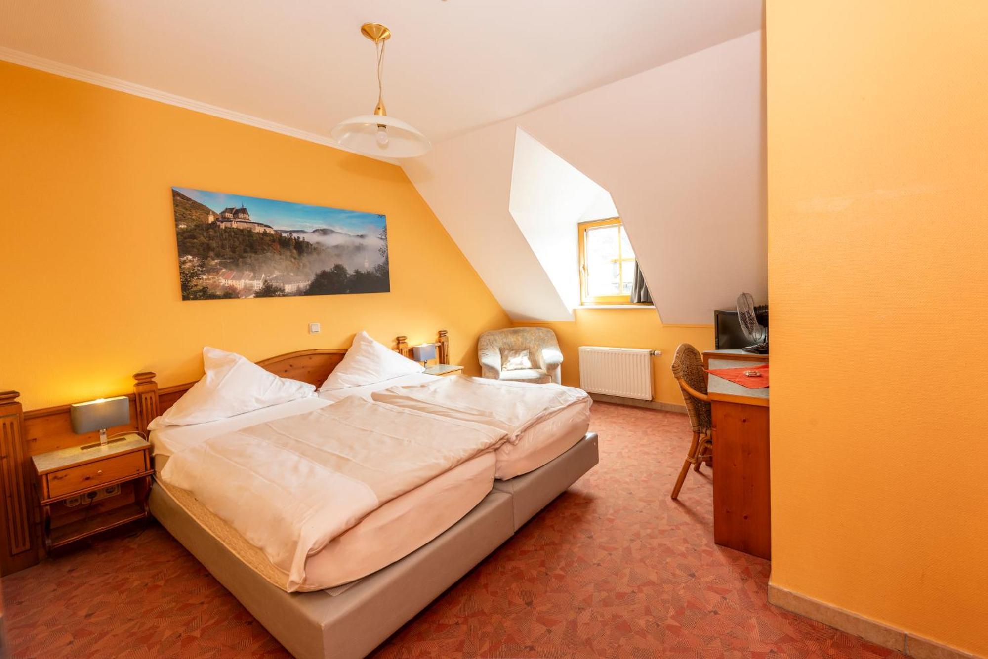 Logis Hotel-restaurant Petry Hotel 3*